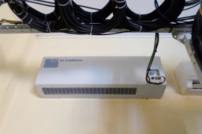 Condicionador de ar de 4,3kw DC para aplicações de telecomunicações e energia solar fora da rede